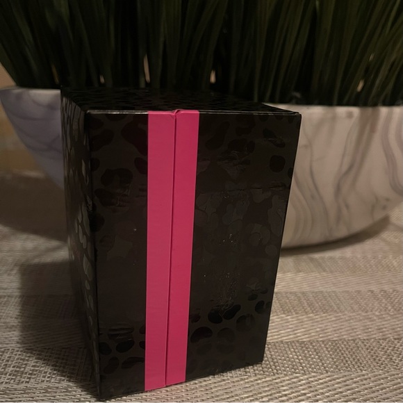 Betsey Johnson Unique Gorgeous Watch - Picture 10 of 11